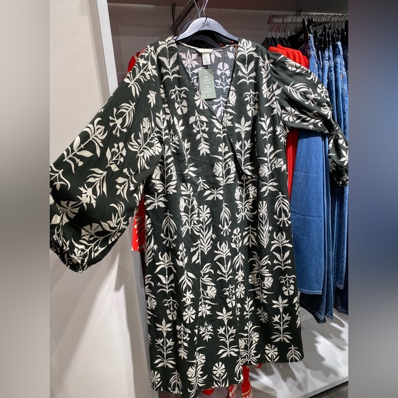 H&M Balloon Sleeved Wrap Dress - Picture 6 of 9